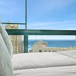 Palm View Getaway With Ocean Views - Mantra