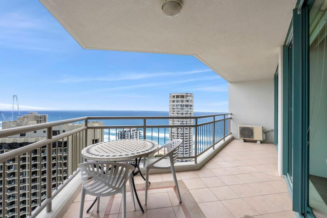 Apartment Palm View Getaway With Ocean Views - Mantra